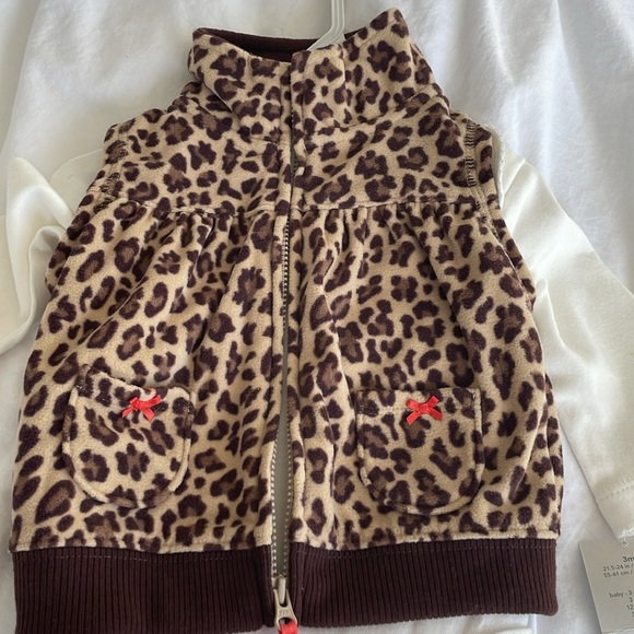 Carters 0-3 months leopard vest set new with tags - Picture 3 of 4